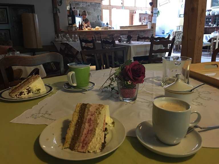 Uriges Cafe In Der Nhe