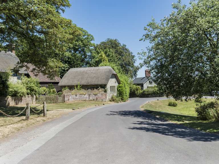 Ashmore Dorset's highest village percorsi per bici da corsa Komoot