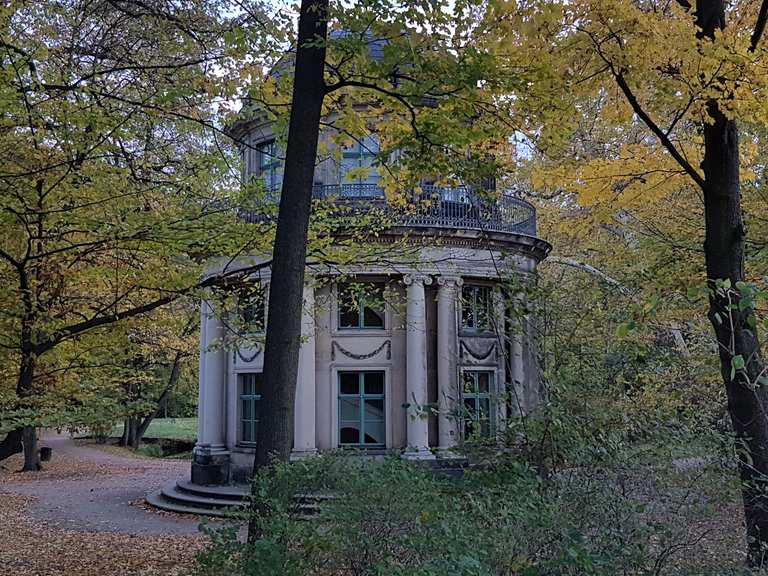 Englischer Garten mit Pavillon (Schloss Pillnitz) Wanderungen und