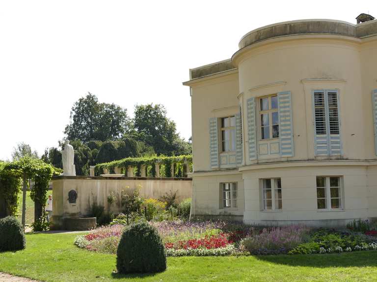 Schloss Charlottenhof Wanderungen und Rundwege komoot