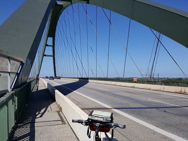 darf man mit dem fahrrad über die fehmarnsundbrücke