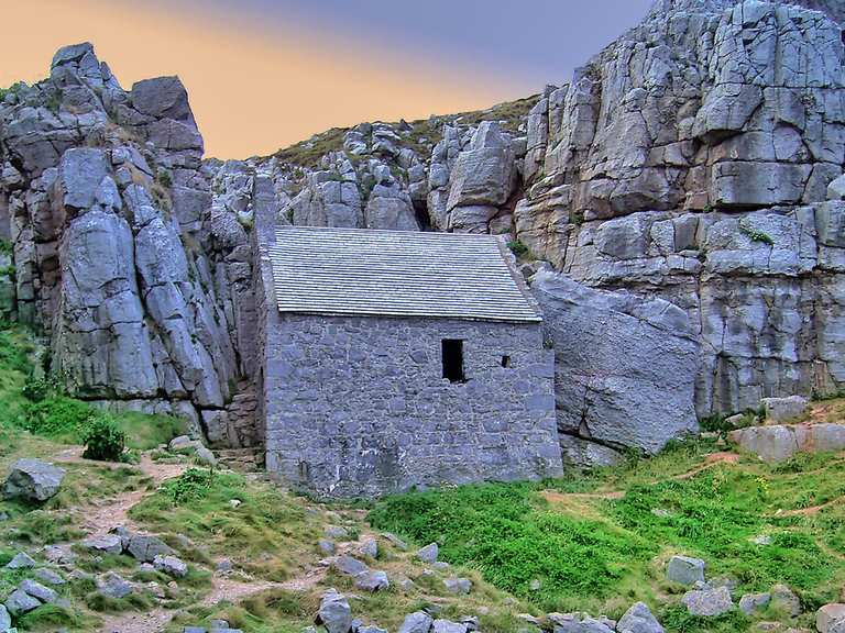 St Govan's Chapel Routes for Walking and Hiking | Komoot