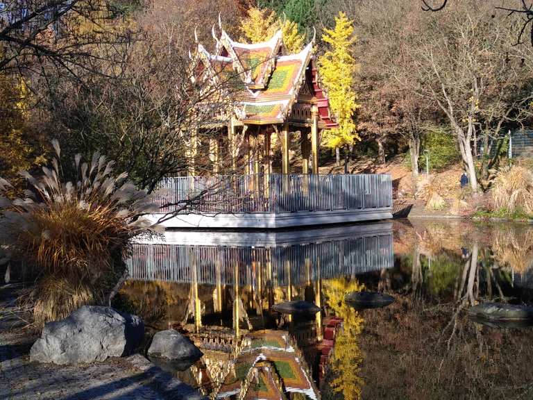 Japanischer Garten  im Westpark Oberbayern Bayern  