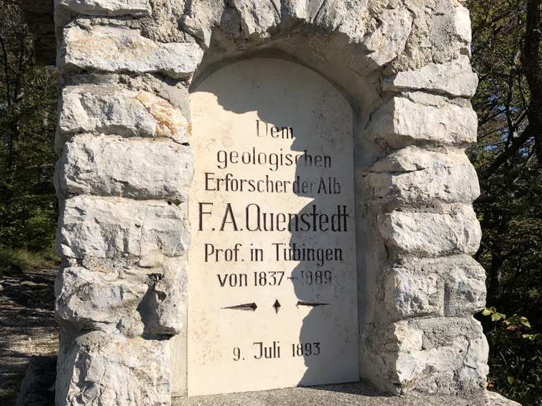 QuenstedtDenkmal Wanderungen und Rundwege komoot