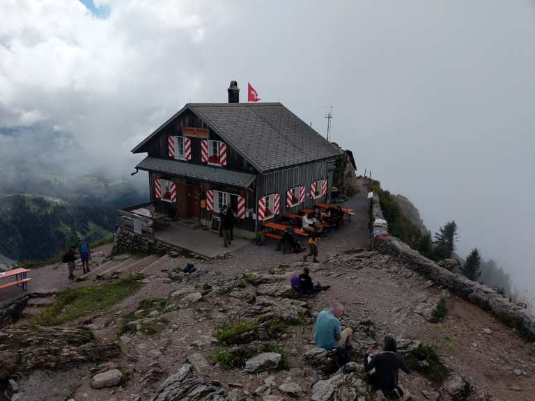 Grosser Mythen Schwyz Zentralschweiz Wandertipps Fotos Komoot