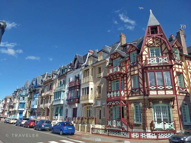The cliffs of Ault — loop from MerslesBains in the Baie de Somme Picardie Maritime regional