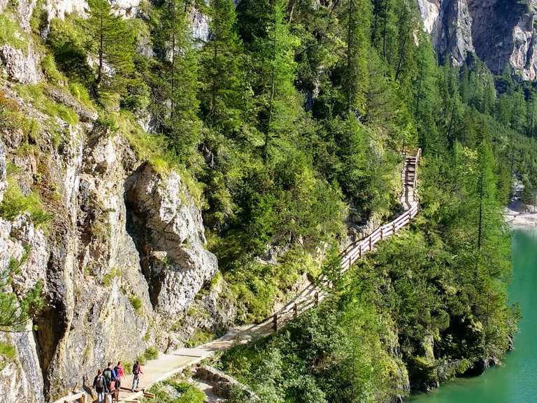 Summer hiking tour - Lago di Braies/Pragser Wildsee - Alpine hut Rifugio  Senes/Senneshütte - Activities and Events in South Tyrol