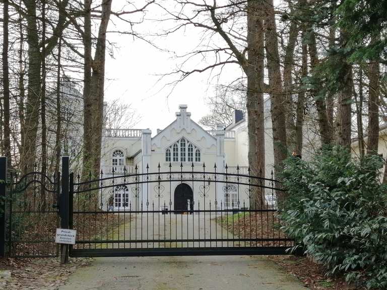 Belauer Schloss Wanderungen und Rundwege komoot