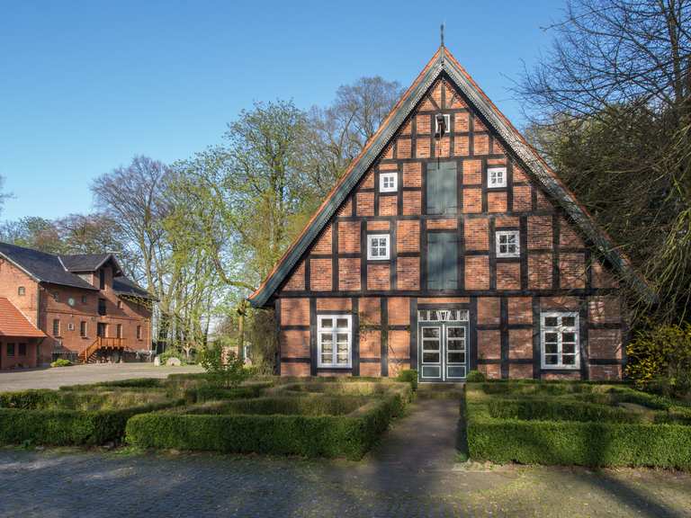 Moulin à eau et domaine historique de Gut Varrel – Itinéraires ...