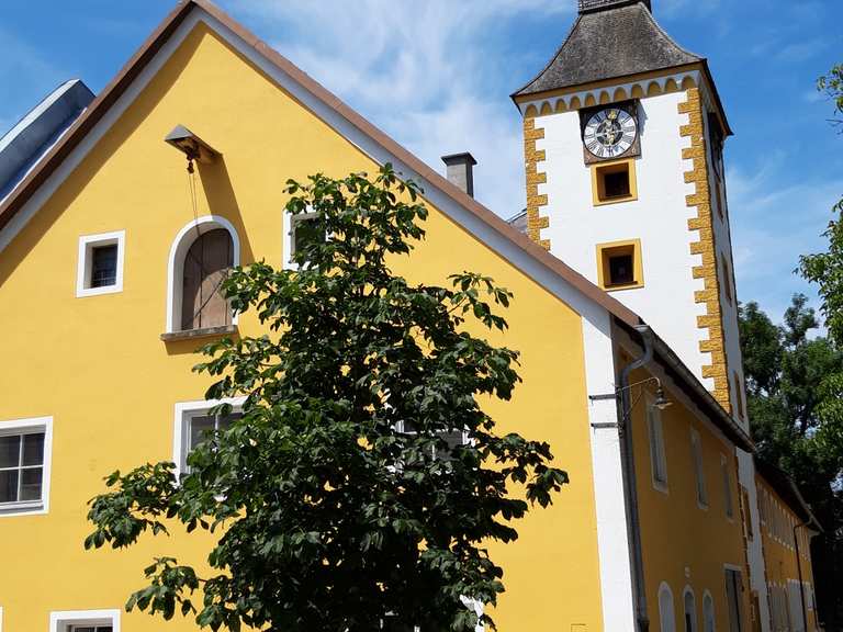 Burg Stein an der Traun Routes for Walking and Hiking Komoot