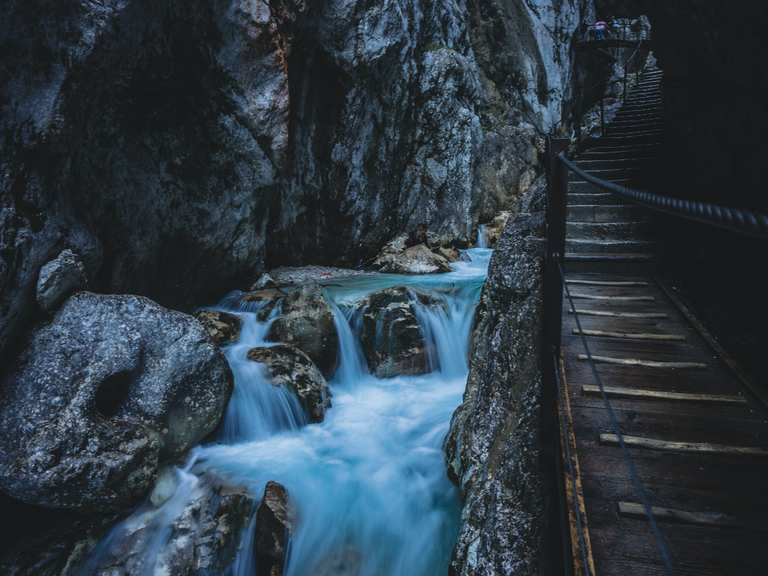 Wasserfall In Der Hollentalklamm Grainau Garmisch Partenkirchen Wandertipps Fotos Komoot