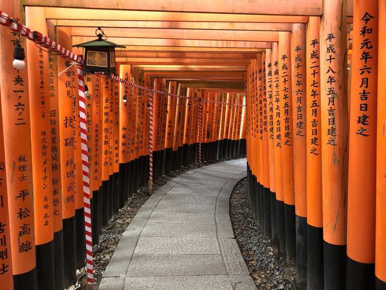 Senbon Torii 1000 Shrine Gates Wanderungen Und Rundwege Komoot