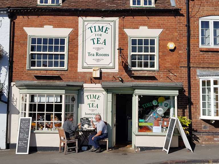 Kenilworth Castle View of the castle Loop from Gibbet Hill hike