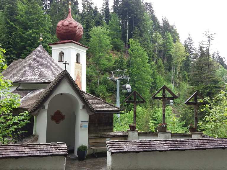 Der Gruber Hof Bergdoktor Wallfahrtskapelle Loop From Soll