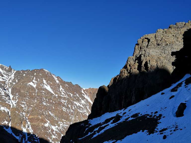 Refuge CAF du Toubkal to Toubkal Wanderung Komoot