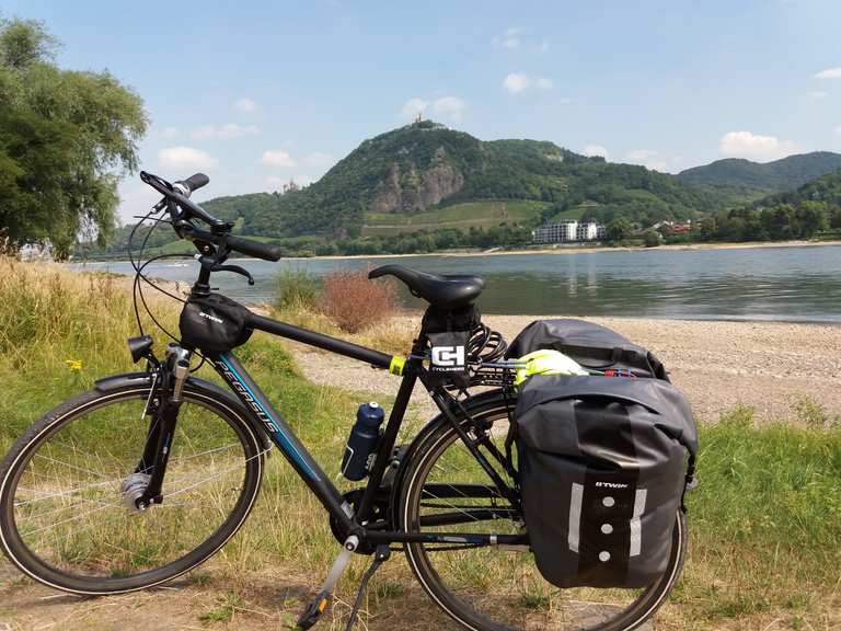 Blick auf den Drachenfels Regierungsbezirk Köln