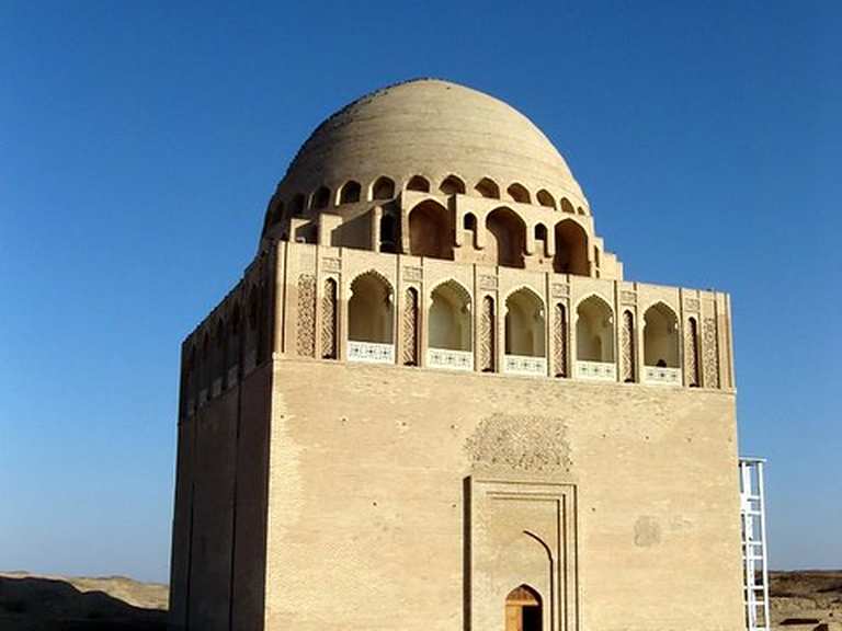 Sultan Sanjar Mausoleum - Turkmenistan | Hiking Tips & Photos | Komoot