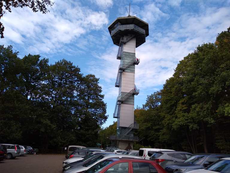 Koning Boudewijntoren / KönigBaudouinTurm Radtouren und Radwege