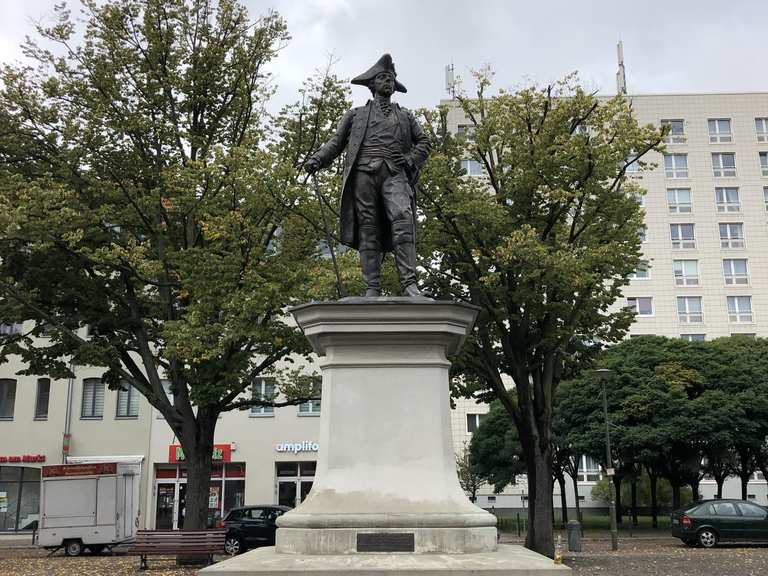 Denkmal für König Friedrich II. von Preußen Wanderungen und Rundwege