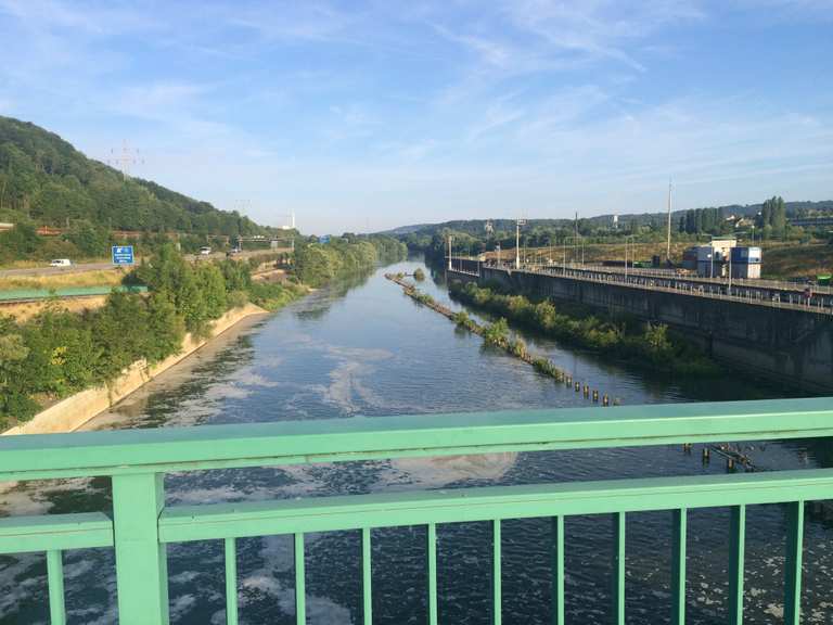 Super Ausgebaute Radweg Schöne Strecke an der Saar Runde