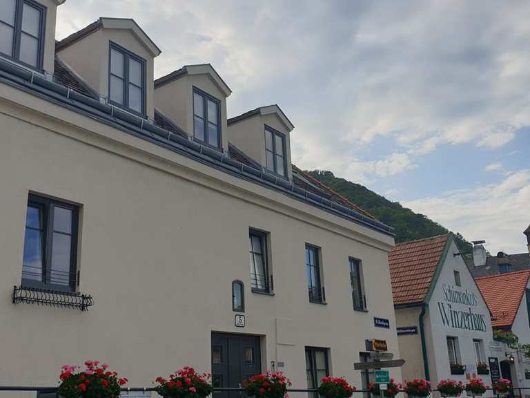 Kahlenbergerdorf und seine Heurigen Wanderungen und Rundwege komoot