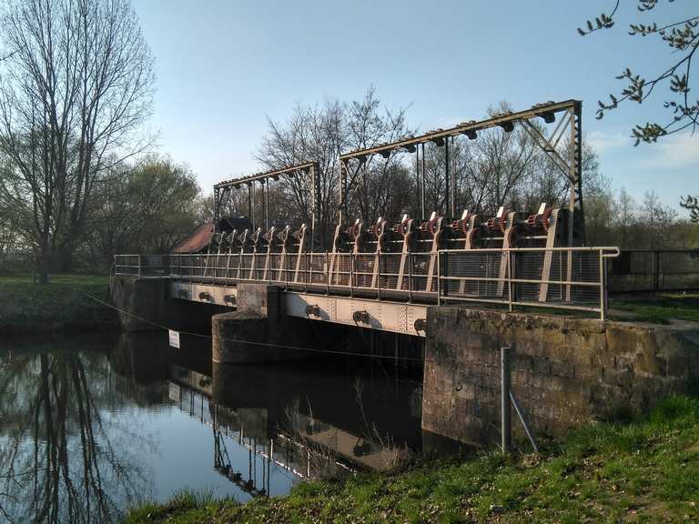OkerWehranlage mit Fischbrücke Radtouren und Radwege komoot