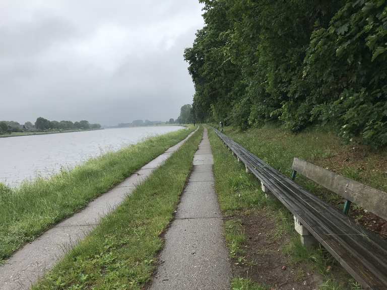 Längste Bank der Welt Wanderungen und Rundwege komoot