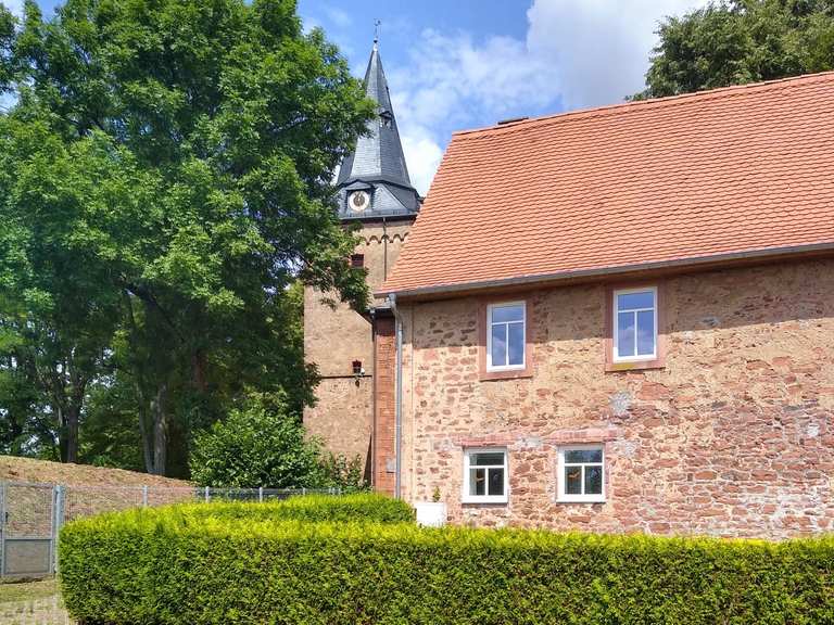 Bergkirche in Niedergründau Wanderungen und Rundwege komoot