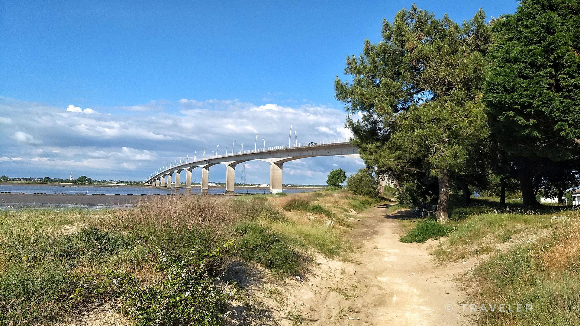 Randonnée à Vélo et VTT sur les pistes locales