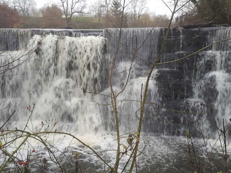 Pool Car Park (Knypersley Reservoir) Routes for Walking and Hiking Komoot
