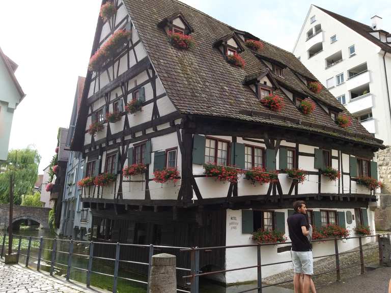 Schiefes Haus Tubingen District Baden Wurttemberg Hiking Tips