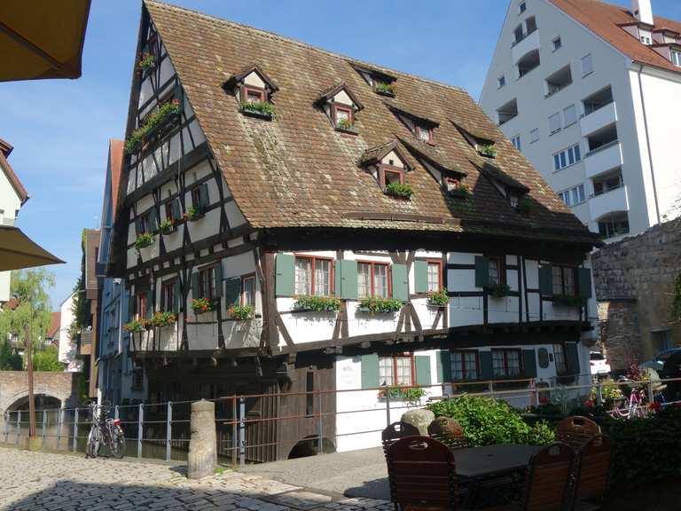 Schiefes Haus Tubingen District Baden Wurttemberg Hiking Tips