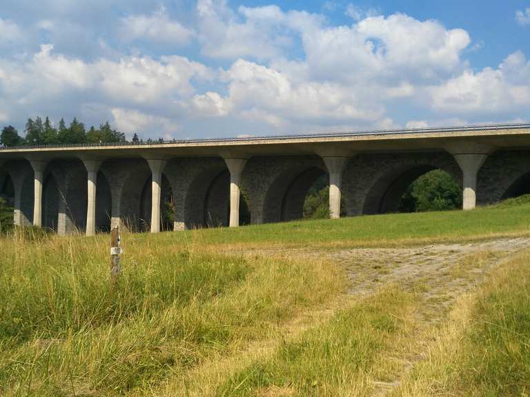 Saalebrücke Rudolphstein „Brücke der Deutschen Einheit” Wanderungen
