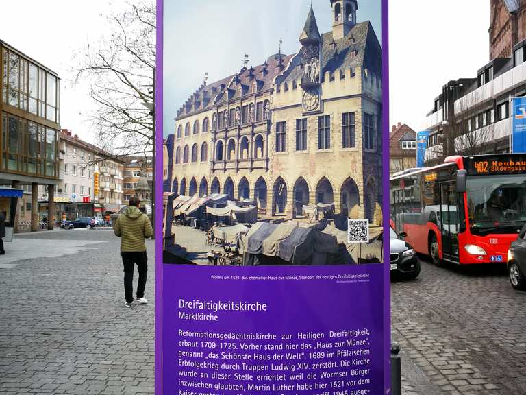 Gerechtigkeitsbrunnen Rheinhessen Rheinland Pfalz Wandertipps