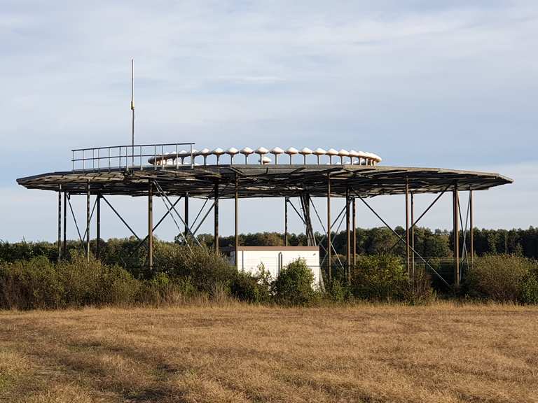 Klasdorf rotating beacon; DVOR/DME KLF Routes for Walking and Hiking ...