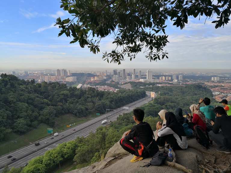 Denai Tiga Puteri Peak Routes For Walking And Hiking Komoot