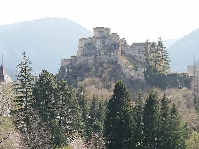 burgruine-klamm-routes-for-walking-and-hiking-komoot