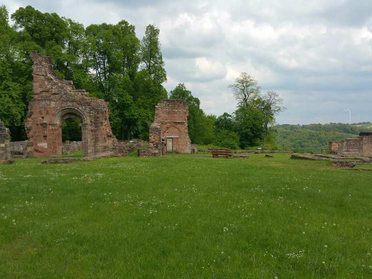 Von Vorne Blondine Von Hinten Ruine