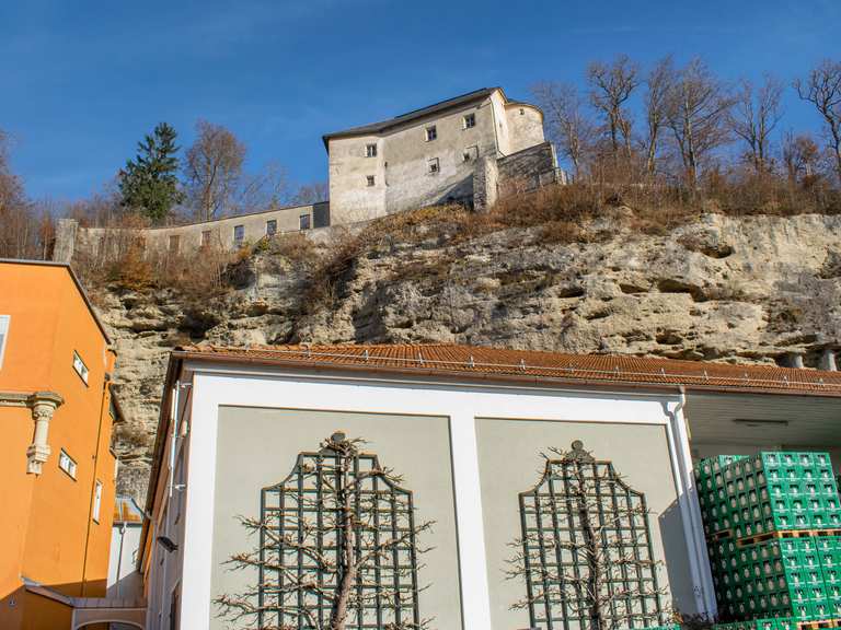 Burg Stein an der Traun Wanderungen und Rundwege komoot