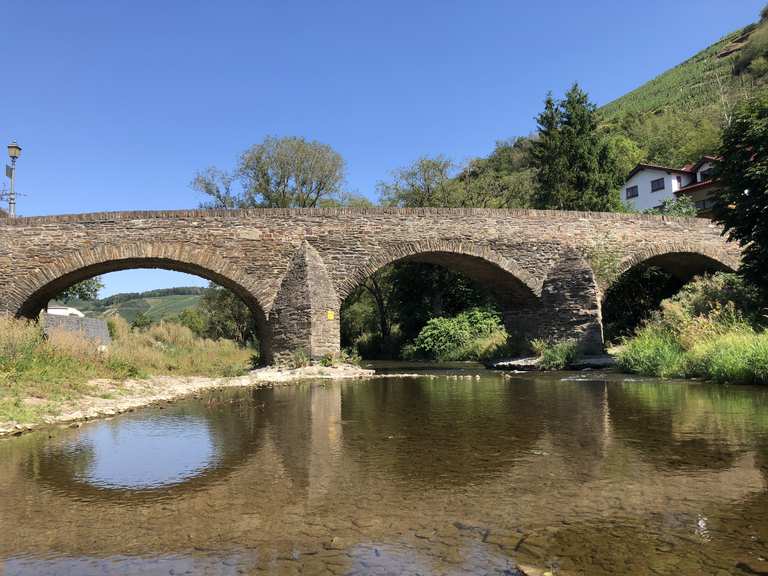 Steinbrücke an der Steinbergsmühle (passierbar): Wanderungen und