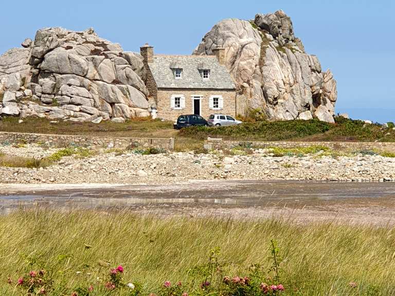 Maison entre deux Rochers Côtesd'Armor, Frankreich