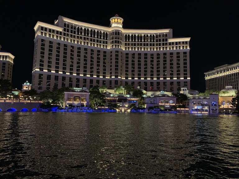 Bellagio Luxury Stores Closing