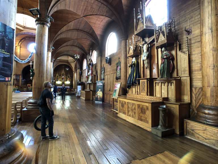 Vieille église en bois, Castro/Chile - Itinéraires de rando et marche ...