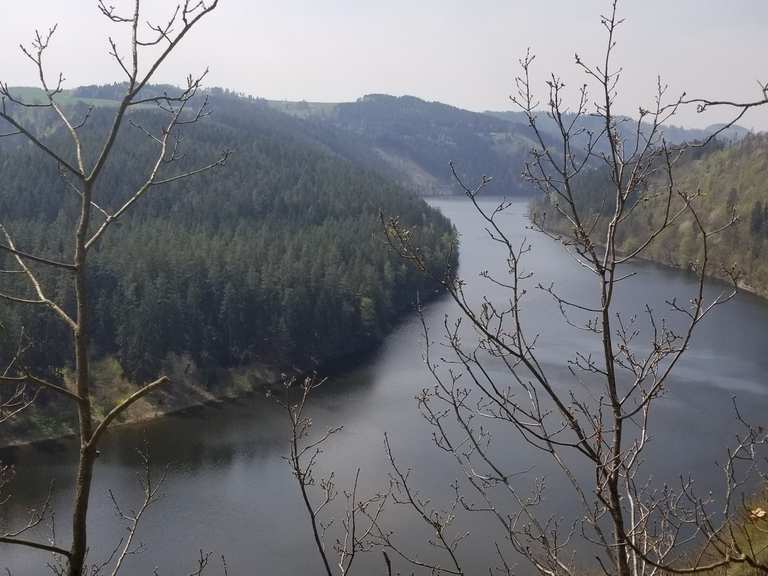 Sicht auf Kraftwerk Conrod: Wanderungen und Rundwege | komoot