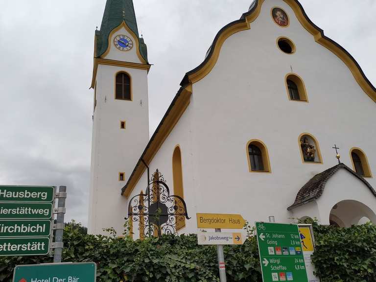 Kaisergebirge Von Ellmau Dorfplatz In Going Loop From Gemeinde