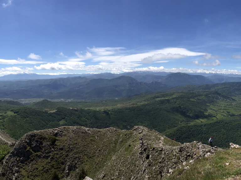 pech-de-bugarach-via-the-south-east-ridge-loop-from-the-col-de-linas