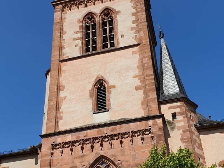 Eltville am Rhein Kurfürstliche Burg Eltville Runde von