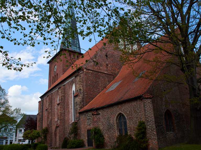 Stadtkirche Neustadt in Holstein Radtouren und Radwege komoot
