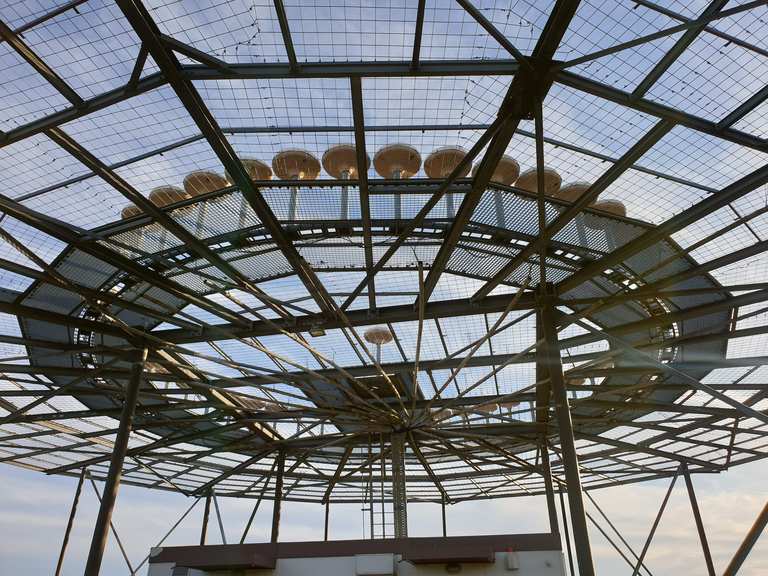 Klasdorf rotating beacon; DVOR/DME KLF Routes for Walking and Hiking ...