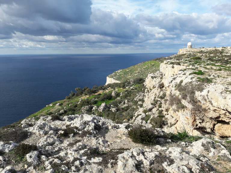 Blick auf die Dingli Cliffs - Malta | Hiking Segment | Komoot